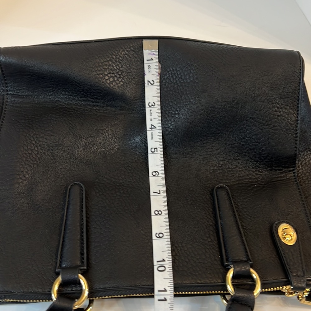 BLACK HAND BAG - Picture 12 of 13